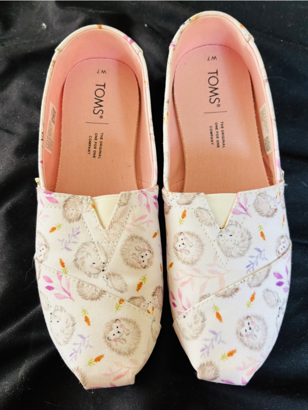 Toms Canvas Slip-Ons with Hedgehog & Floral Print - Cream & Pink Women’s Size 7